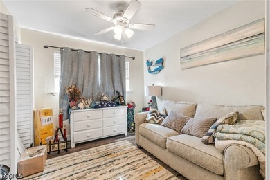 Looking for Space? This is the one. 4 Bedroom, 3 Bath + a Den - photo 33
