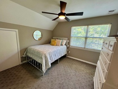 Welcome to 202 Commodore Drive in North Baldwin! This beautiful - photo 33