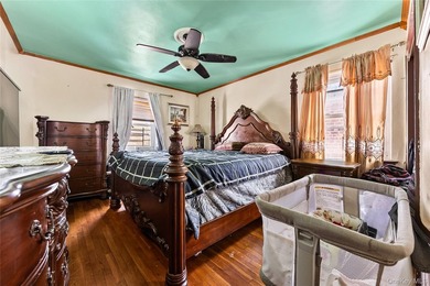 Investment opportunity in the Bronx! This legal 3-family home - photo 10