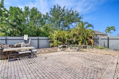 Looking for Space? This is the one. 4 Bedroom, 3 Bath + a Den - photo 41