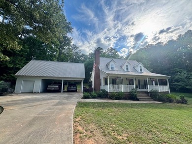 Welcome to 202 Commodore Drive in North Baldwin! This beautiful - photo 49