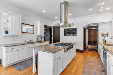 A rare opportunity to lease one of Point Loma's most - photo 12