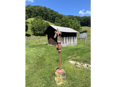 Welcome to the country! This beautiful well-maintained farm has - photo 13