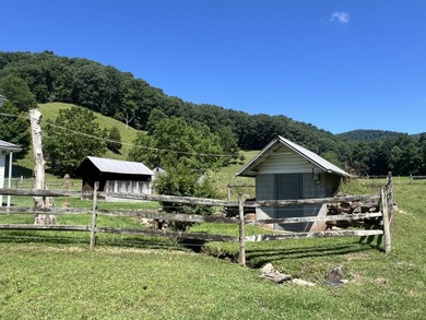 Welcome to the country! This beautiful well-maintained farm has - photo 14