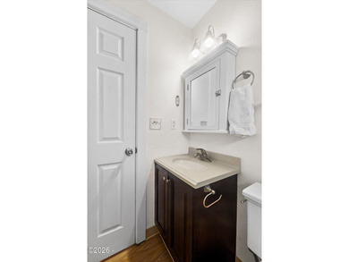 Charming, light-filled 2-bedroom, 1-bath beach cottage-just two - photo 20