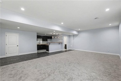 Lake life is calling-and this one delivers the views, the space - photo 28