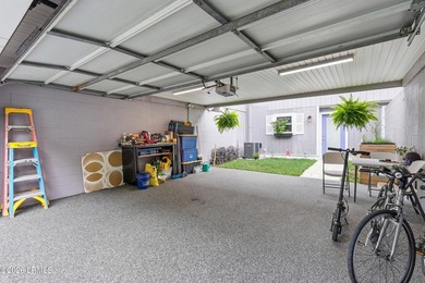 Welcome to your beautifully renovated, low-maintenance oasis in - photo 29