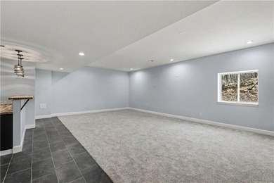 Lake life is calling-and this one delivers the views, the space - photo 30