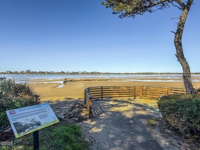 Charming, light-filled 2-bedroom, 1-bath beach cottage-just two - photo 34