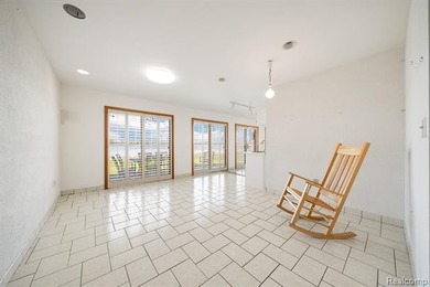 REDUCED AND BACK ON MARKET. 3-story home situated on an island - photo 9