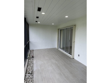 Completely renovated and move-in ready, this stunning villa - photo 16