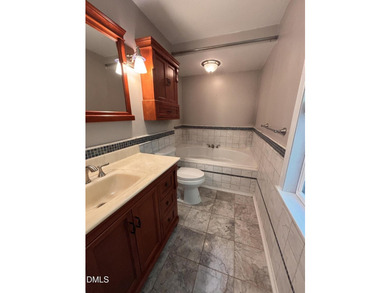 Welcome to Lake Royale! This well-maintained 3-bedroom, 3-bath - photo 22