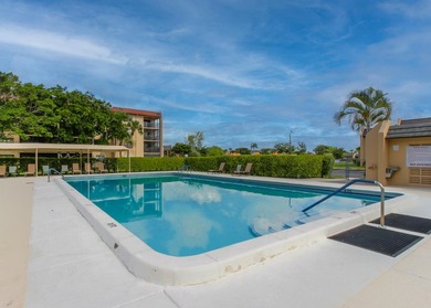 Completely renovated and move-in ready, this stunning villa - photo 32