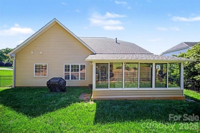 Welcome to 7999 Worth Way, a beautifully maintained 5-bedroom - photo 36