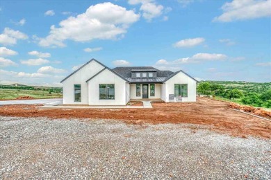 Lake Home Sale Pending in Medicine Park, Oklahoma