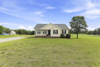 Enjoy the serenity of the country, and NO HOA!!! This charming 3 - photo 3