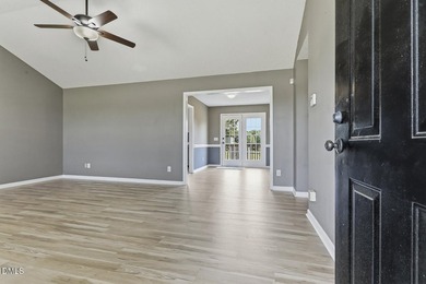 Enjoy the serenity of the country, and NO HOA!!! This charming 3 - photo 5