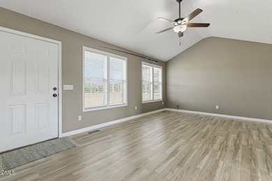 Enjoy the serenity of the country, and NO HOA!!! This charming 3 - photo 6