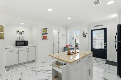 Experience the best of Lowcountry waterfront living at Mariners - photo 12