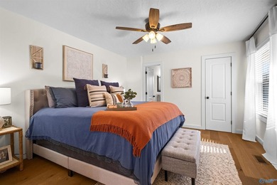 Waterfront living at its best! This newly renovated one-story - photo 18