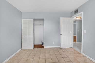 Welcome to this beautifully maintained 2-bedroom, 2-bathroom - photo 18