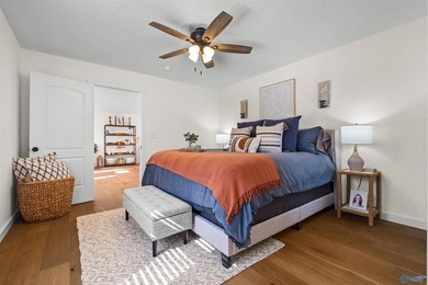 Waterfront living at its best! This newly renovated one-story - photo 19