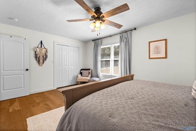 Waterfront living at its best! This newly renovated one-story - photo 23