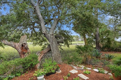 Experience the best of Lowcountry waterfront living at Mariners - photo 24