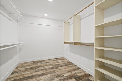 Discover this beautifully renovated 3-bedroom, 2-bath residence - photo 29