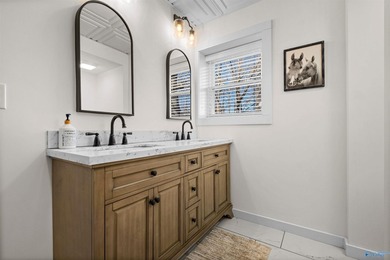 Waterfront living at its best! This newly renovated one-story - photo 32