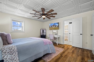 Waterfront living at its best! This newly renovated one-story - photo 34