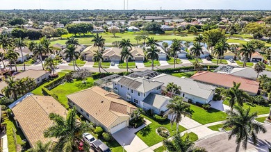 Discover this beautifully renovated 3-bedroom, 2-bath residence - photo 40