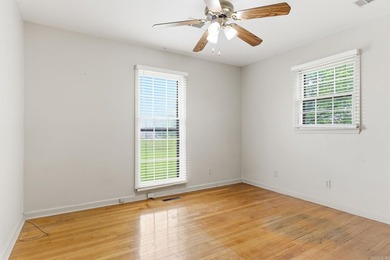 This free-standing 1,600 SF office building is ideally - photo 22