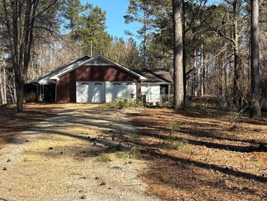 Don't miss out on this fabulous opportunity! Estate-style - photo 27