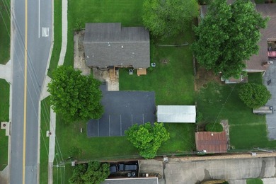 This free-standing 1,600 SF office building is ideally - photo 32