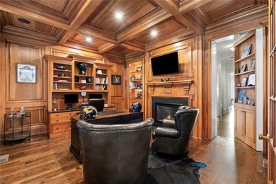 This extraordinary estate in the prestigious Windward community - photo 34