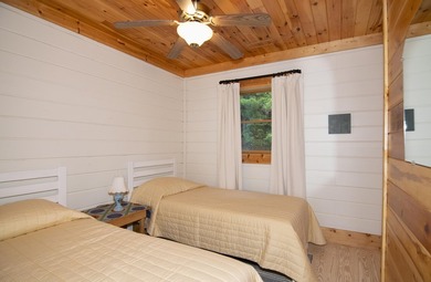 Welcome to this beautifully renovated log home tucked away in a - photo 34