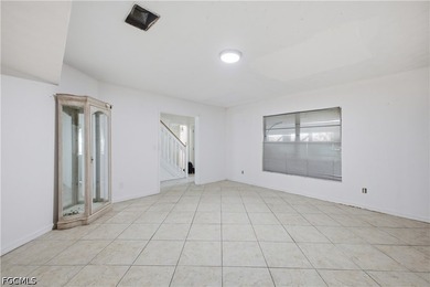 Rare opportunity in Northwest Bradenton! This spacious pool home - photo 12