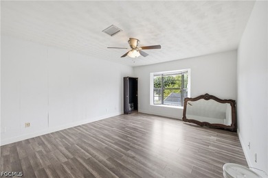 Rare opportunity in Northwest Bradenton! This spacious pool home - photo 14