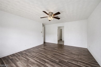 Rare opportunity in Northwest Bradenton! This spacious pool home - photo 15