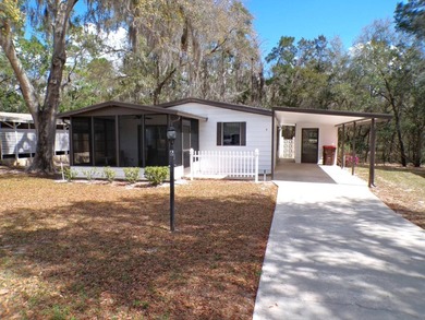 Smith Lake Home For Sale in Belleview Florida