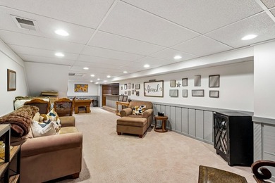 Multiple offers received, offers due Monday by 6pm. Private Fox - photo 22