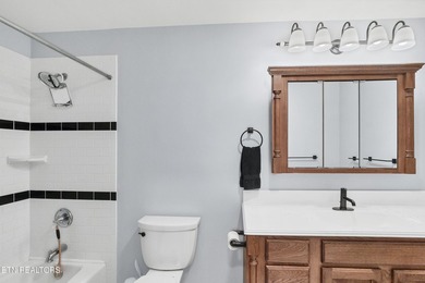 Welcome to lakefront living at its finest! This beautifully - photo 26