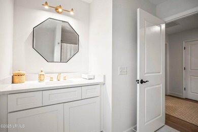 Built in 2021 by renowned local builder Allen Patterson, this - photo 30