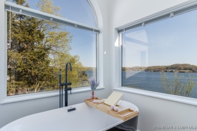 Lake of the Ozarks Home For Sale in Four Seasons Missouri