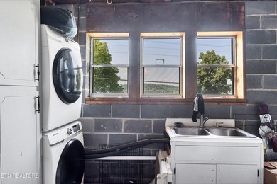 Welcome to lakefront living at its finest! This beautifully - photo 47