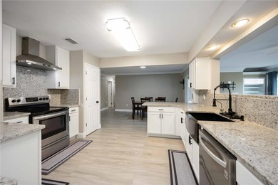 Motivated seller, would consider lease to own options - photo 2