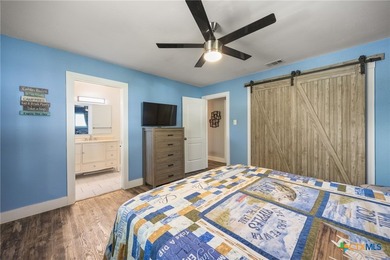 Discover the perfect blend of comfort, flexibility, and lake - photo 16