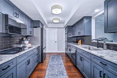 Welcome to this beautifully updated 3-bedroom, 2-bathroom pool - photo 20