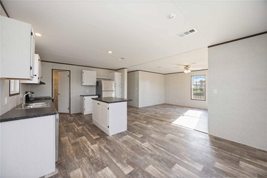 MOTIVATED SELLER!! READY TO MOVE IN!! NEW CONSTRUCTION DOUBLE - photo 2